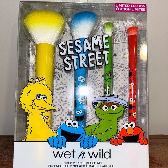 Sesame Street Makeup Collection By Wet n’ Wild Five (5) Piece New Sealed - Picture 2 of 4